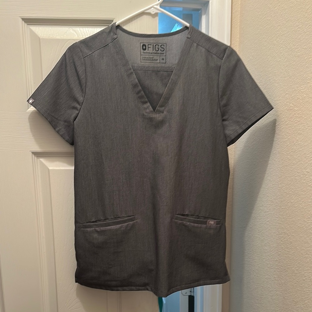 COPY - FIGS Women's Gray V-Neck scrub set (x-small)